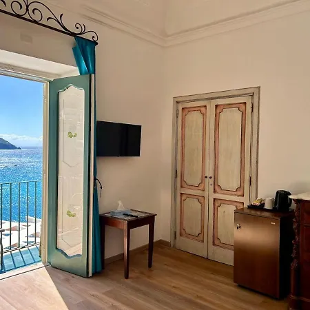 Casa Cosenza Konukevi *